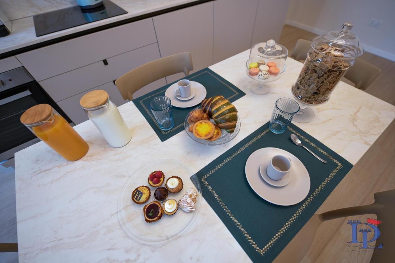 Desenzanoloft Official Partner Marriott Homes & Villas - Apa Dom Downtown Family Apartment Десенцано дел Гарда Екстериор снимка