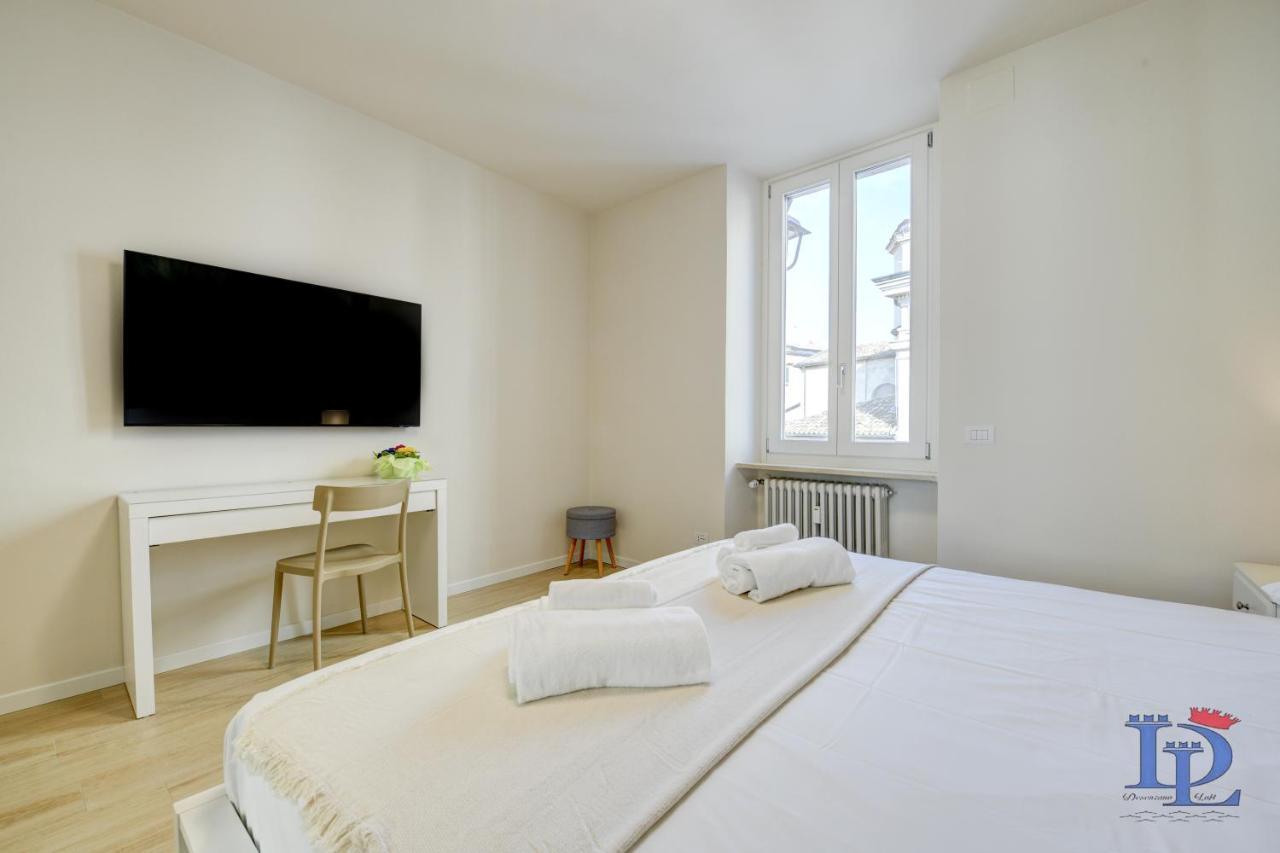 Desenzanoloft Official Partner Marriott Homes & Villas - Apa Dom Downtown Family Apartment Десенцано дел Гарда Екстериор снимка